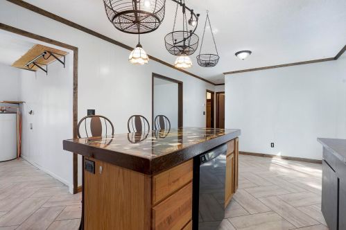 4090 Whitehall Rd, Meskegon MI 49445-1358 exterior