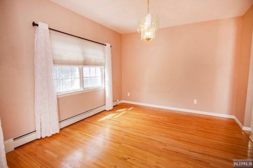 218 Manhattan Ter, Dumont NJ  07628-2234 exterior