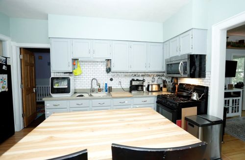 3237 Booth St, Milwaukee WI 53212-2135 exterior