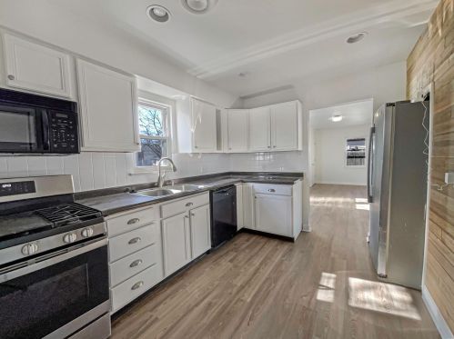 6445 Darlow Dr, Saint Louis MO 63123-3318 exterior