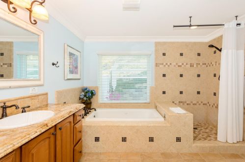 35025 Linda Rosea Rd, Temecula CA 92592-9529 exterior