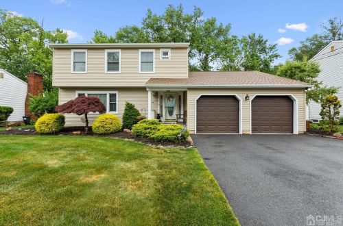 14 Gloria Ave, Edison, NJ 08820-2925