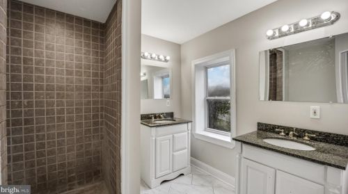 256 Clay St, Trenton NJ 08611-1716 exterior