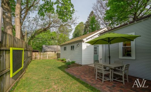 19 Benjamin Ave, Grand Rapids MI 49505-5437 exterior