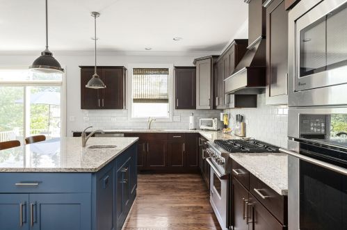 256 Elmhurst Ave, Elmhurst IL 60126-2961 exterior