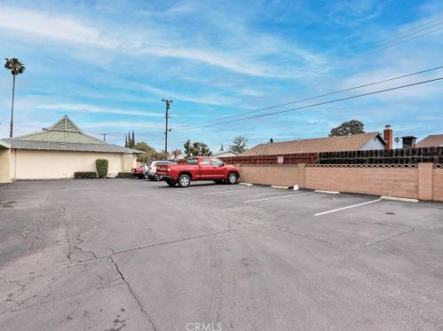 15712 Pasadena Ave, Tustin CA  92780-5035 exterior