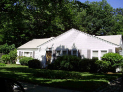 131 Wiswall Rd, Newton, MA 02459-3536