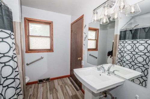 3901 Tupelo St, Milwaukee WI 53224-4130 exterior