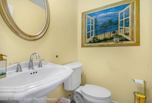 12 Schindler Dr, Old Bridge NJ 08857-3042 exterior