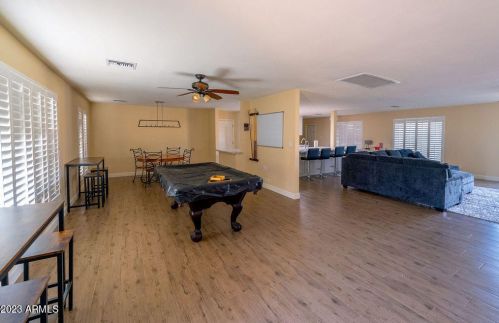 3740 Desert Cove Ave, Phoenix AZ  85028-3428 exterior