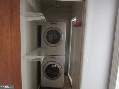 1729 Ellsworth St, Philadelphia PA 19146-2825 exterior