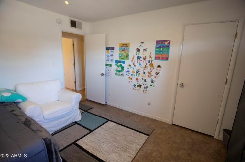 2240 Angela Dr, Phoenix AZ 85032-2351 exterior