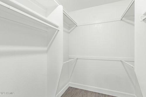 10838 38 St, Phoenix AZ 85018-5830 exterior