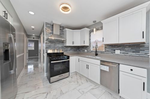 8404 Elizabeth St, Chicago IL  60620-4035 exterior