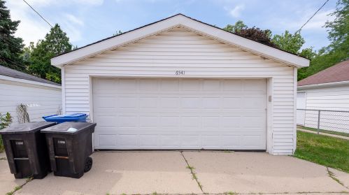 6541 Oliphant Ave, Chicago IL 60631-1309 exterior