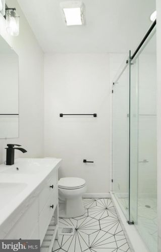 1722 28 St, Philadelphia PA 19145-1613 exterior