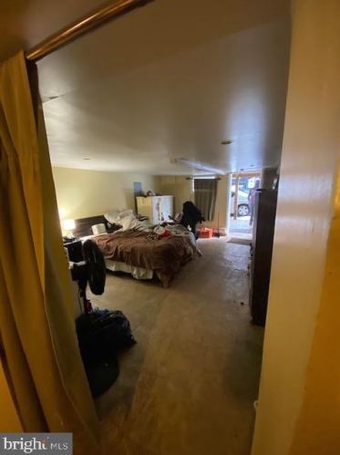 4037 Comly St, Philadelphia PA 19120-1124 exterior