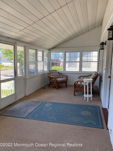 209 Atlantic Ave, Point Pleasant Beach, NJ 08742-3306