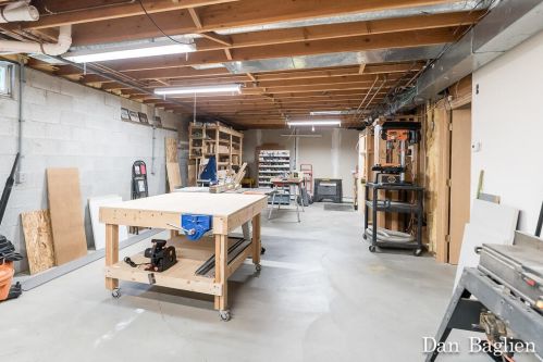 1069 Randall Rd, Meskegon MI 49441-4870 exterior