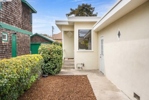 918 Jackson St, Berkeley, CA 94706-1526