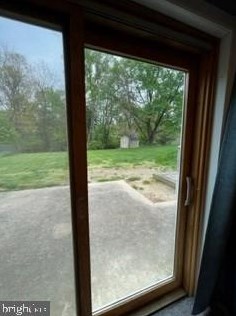 2904 Craiglawn Rd, Silver Spring MD 20904-1819 exterior