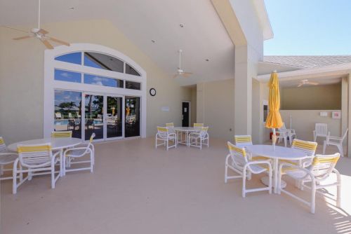 5675 Travelers Way, Fort Pierce FL 34982-4058 exterior