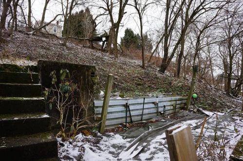 2512 Josephine St, Pittsburgh PA 15203-2411 exterior