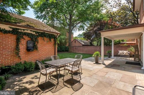 4654 Upton St, Washington DC 20016-2370 exterior