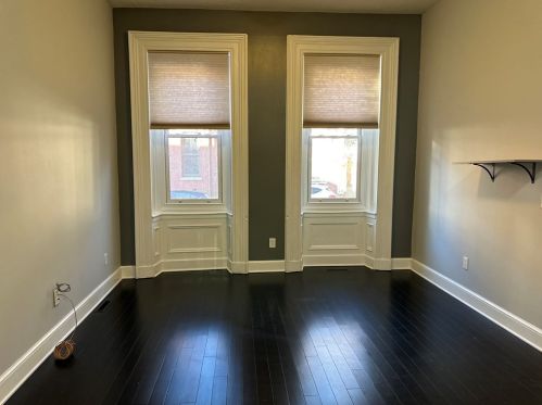 513 Lockhart St, Pittsburgh PA  15212-5560 exterior