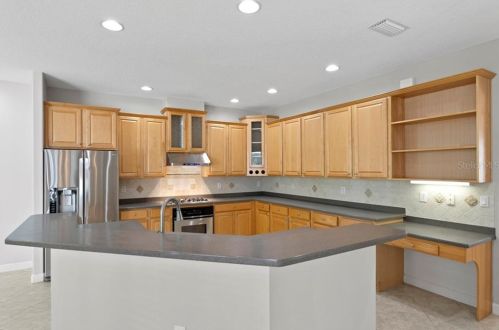 8204 Nature Cove Way, Tampa FL 33647-3224 exterior