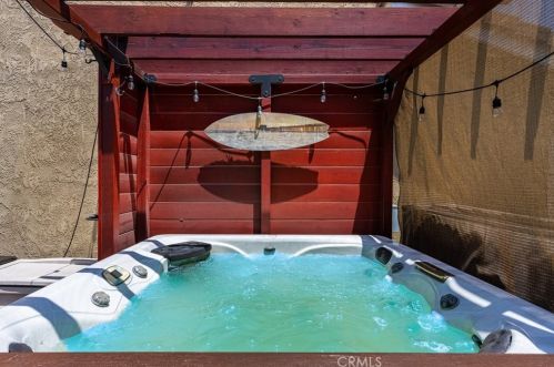 14402 Raintree Rd, Tustin CA  92780-6930 exterior