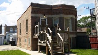 6850 Champlain Ave, Chicago, IL 60637-4115