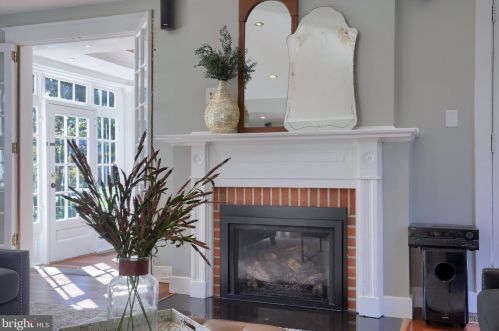 1297 Wheatland Ave, Lancaster PA 17603-4520 exterior