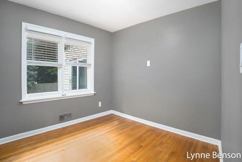 2942 Chamberlain Ave, Grand Rapids MI 49508-2616 exterior