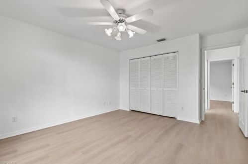 812 102 Ave, Naples FL 34108-3216 exterior