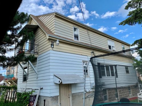 3211 13 St, Milwaukee WI 53215-4611 exterior