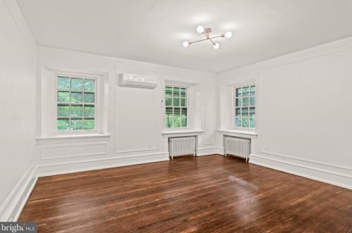 6424 City Ave, Philadelphia PA 19151-2410 exterior