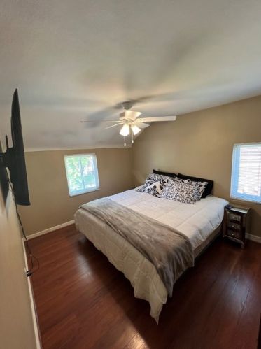 1546 Bellaire Pl, Pittsburgh PA 15226-1907 exterior