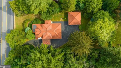 1937 Lititz Pike, Lancaster PA 17601-3337 exterior