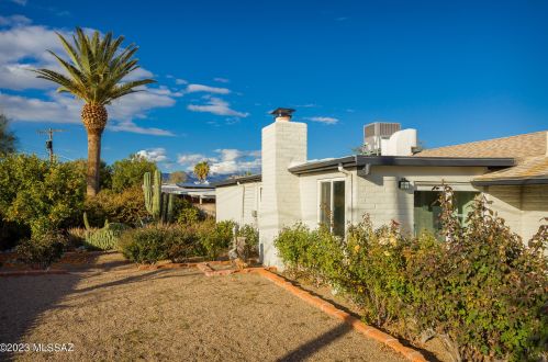 2520 Calle Cordova, Tucson AZ  85710-5732 exterior