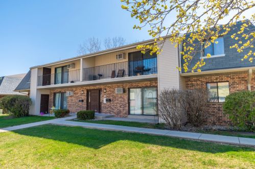 7940 94th St, Milwaukee WI  53224-3301 exterior