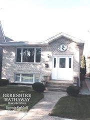 5910 Eddy St, Chicago, IL 60634-4218