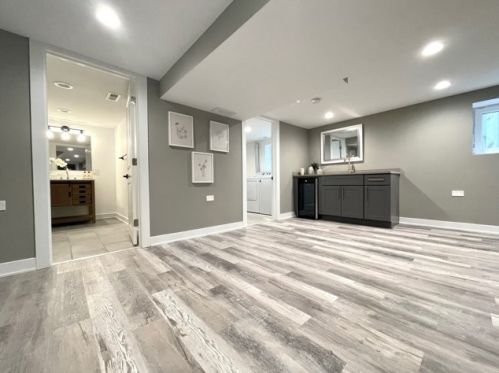 4015 Meade Ave, Chicago IL  60634-1504 exterior