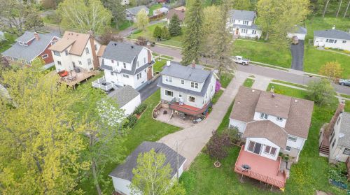 224 Winona St, Duluth MN 55803-1808 exterior