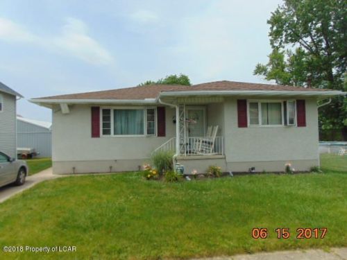 3008 Cedar Ave, Scranton PA  18505-3111 exterior