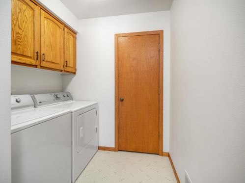 2416 Paul Rd, Manitowoc WI 54220-1183 exterior