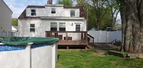 74 Wheeler Ave, Springfield, MA 01118-1548