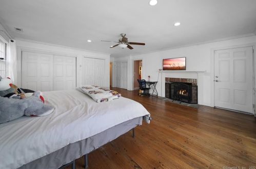 148 Norwalk Rd, Norwalk CT 06850-4406 exterior