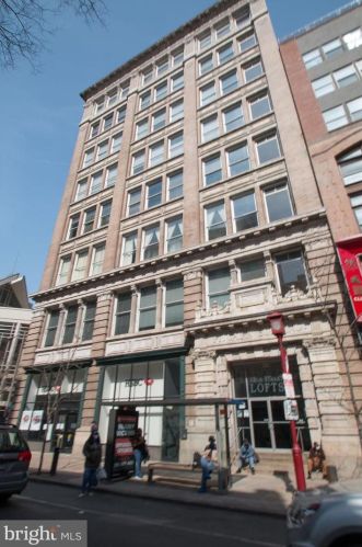 1027 Arch St, Philadelphia PA  19107-2317 exterior