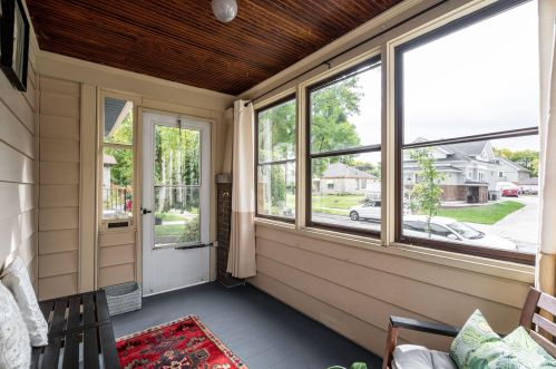 1374 58, Milwaukee WI 53214-5111 exterior